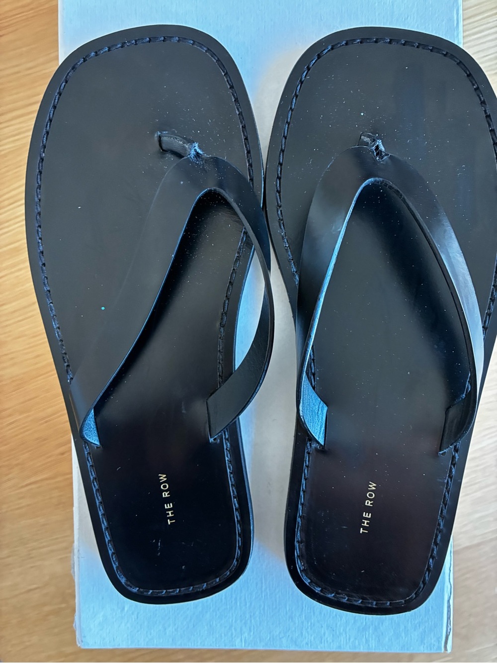 The Row city Leather Flip Flop Sandals